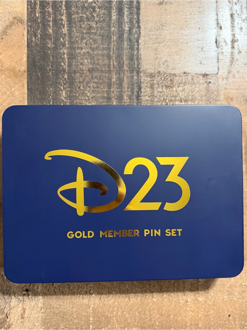 D23 Gold Member 2025 Limited Release Ten Pin Box Set - Picture 2 of 9